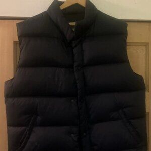 Cabela's Dark Blue Puffer Vest (L)